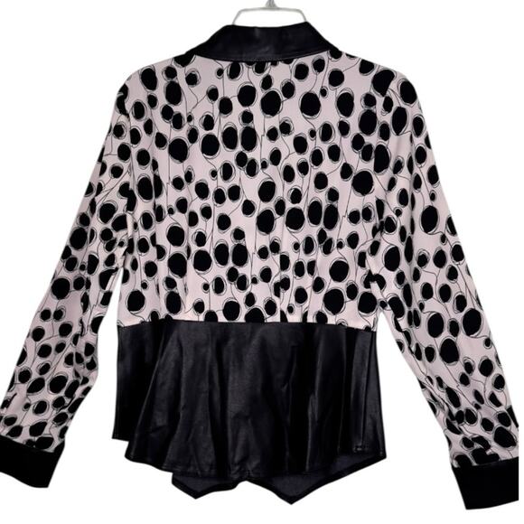 Gracia Black and White Animal Print Wrap Faux Leather Womans Top Size Large - Picture 10 of 16